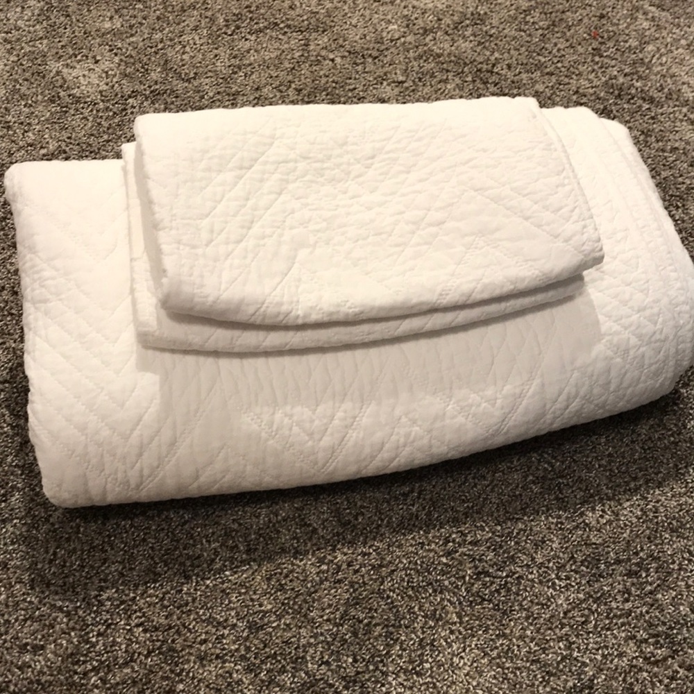 Tommy Hilfiger | Quilted Full/Queen Coverlet